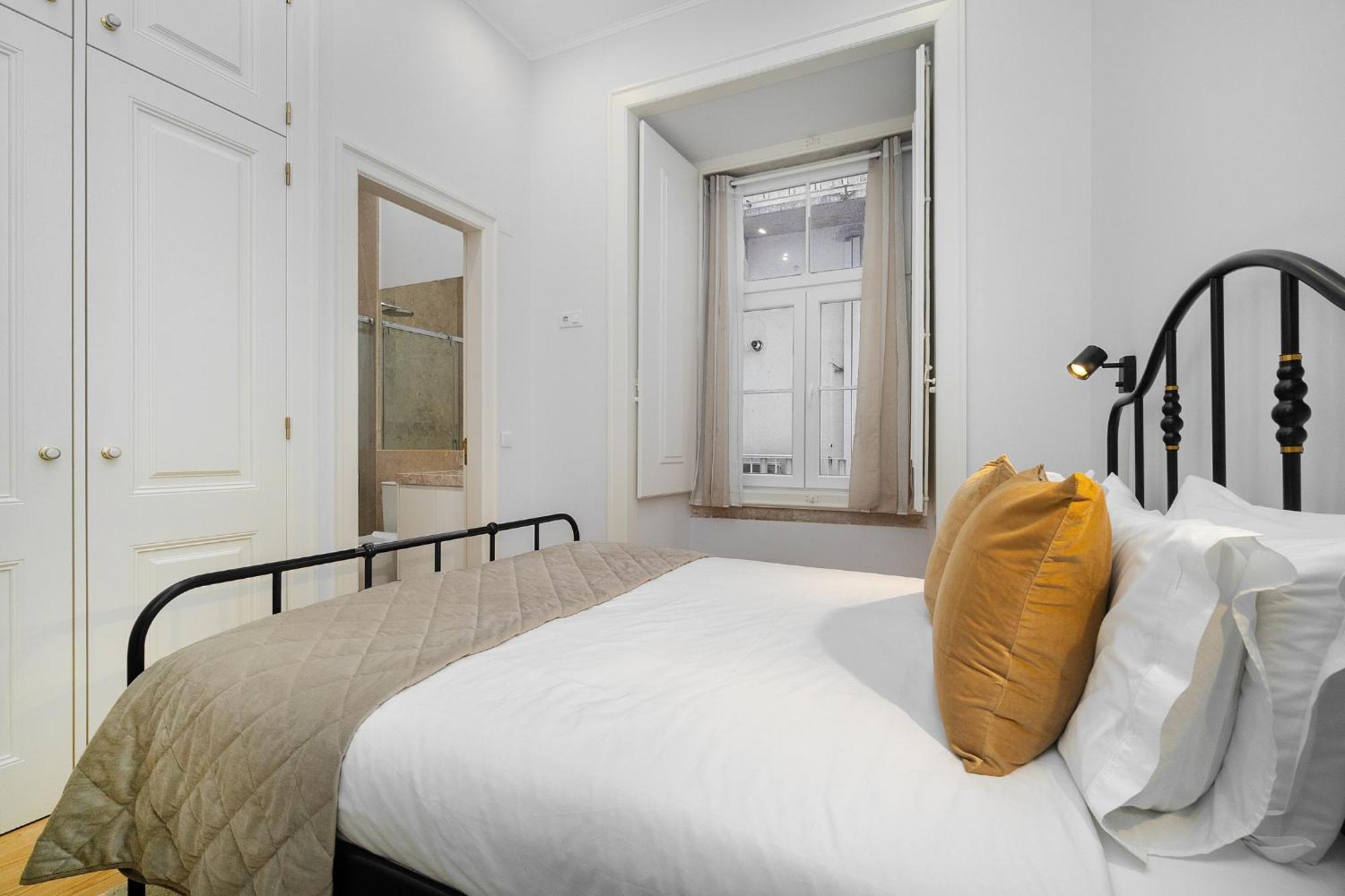 Apartment Whome Elegant In Lisbons Historic Downtown Lisbon